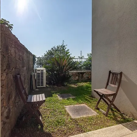Redouca Apartment *